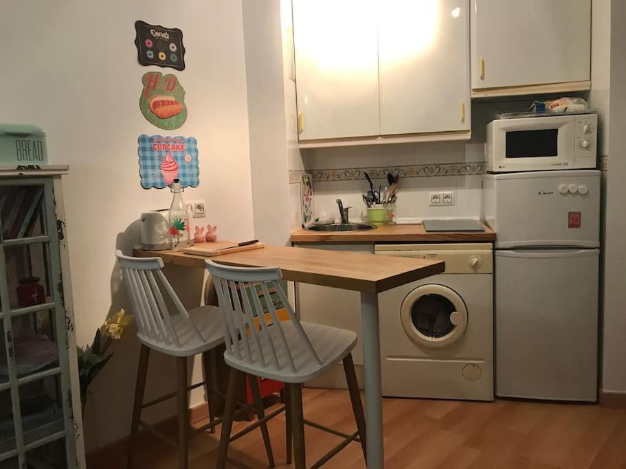 Apartamento En La Carihuela Τορρεμολίνος Εξωτερικό φωτογραφία