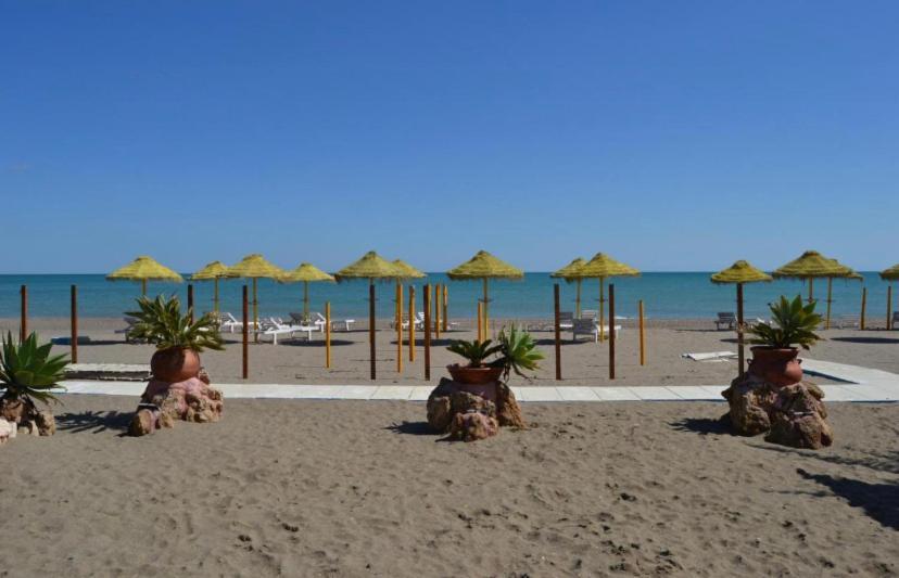 Apartamento En La Carihuela Τορρεμολίνος Εξωτερικό φωτογραφία
